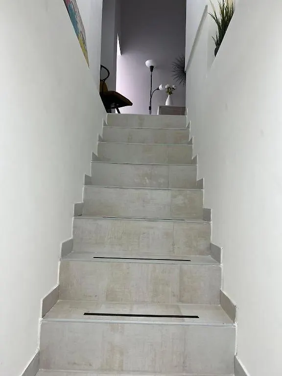 Sky House Napoli 아파트