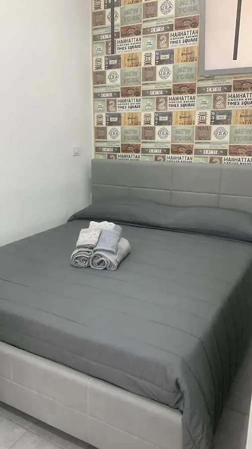 Apartment Ferienwohnung Sky House Napoli