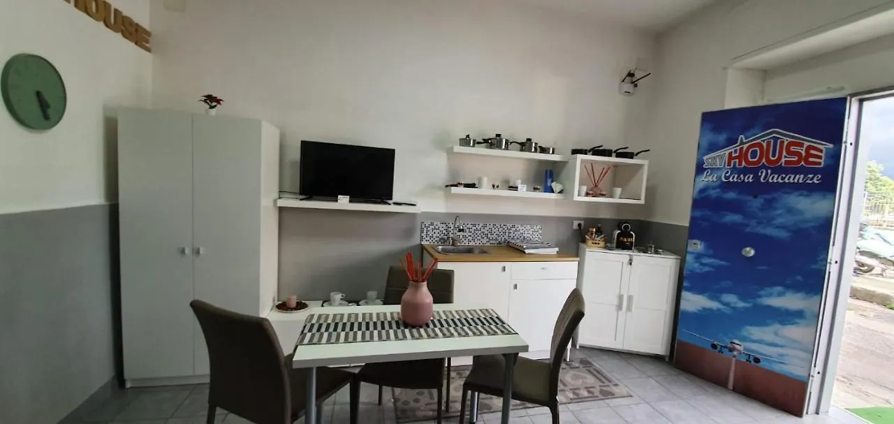 Apartment Ferienwohnung Sky House Napoli Italien